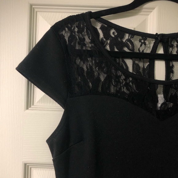 Black Mini-Dress with Lace Detail - Picture 4 of 5